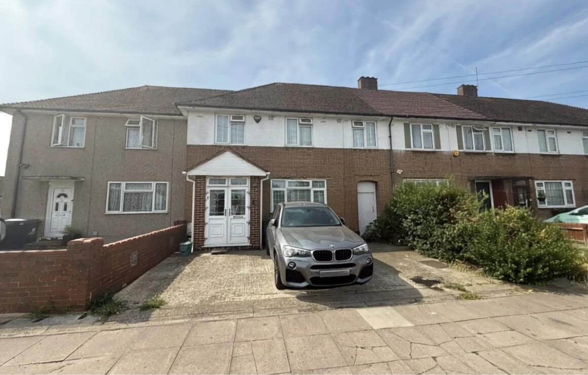 Shadwell Drive, Northolt